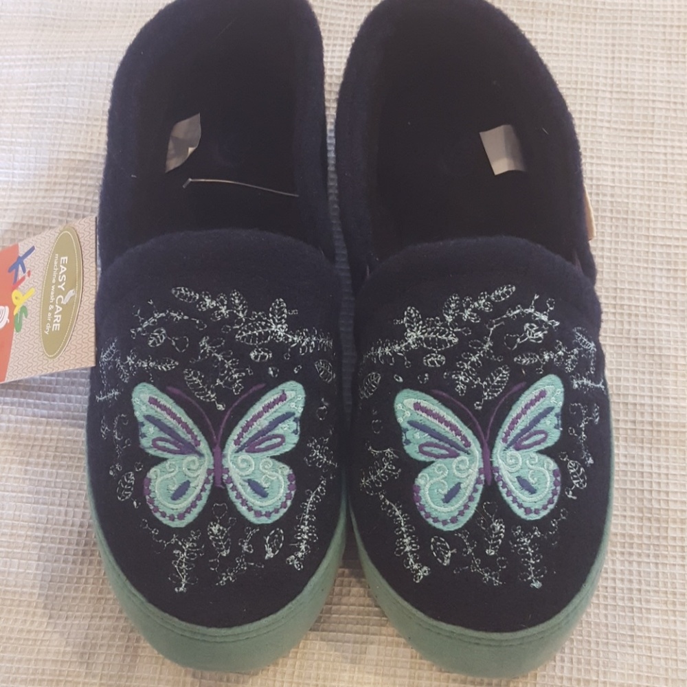 Acorn Girl's Slippers - NWT!